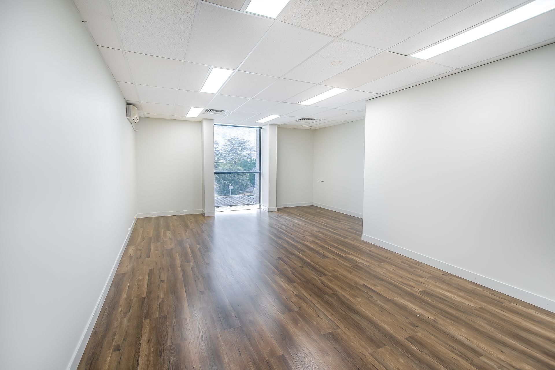 BOUTIQUE FIRST FLOOR OFFICE IN PRIME LOCATION - OWNER WILL CONSIDER ALL OFFERS