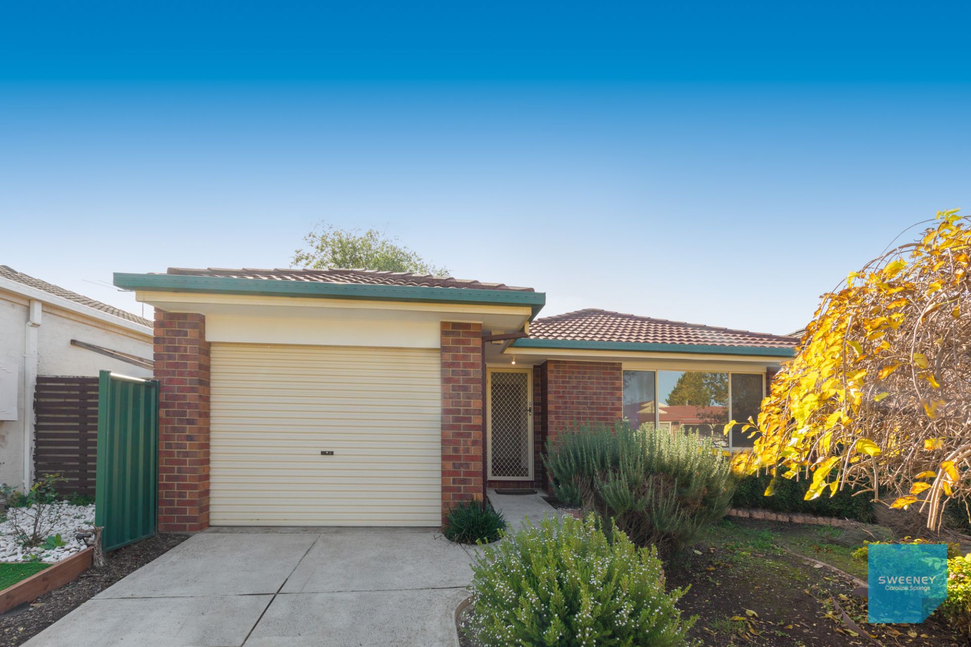 14 Forsyth Close, Burnside - Thumbnail 2