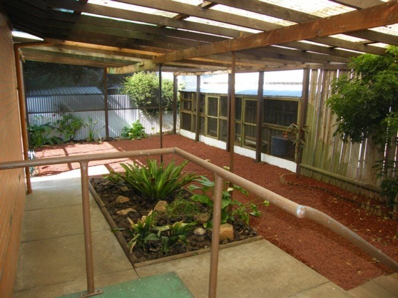 10 Burdikin Avenue MOUNT GAMBIER SA, Mount Gambier - Thumbnail 6