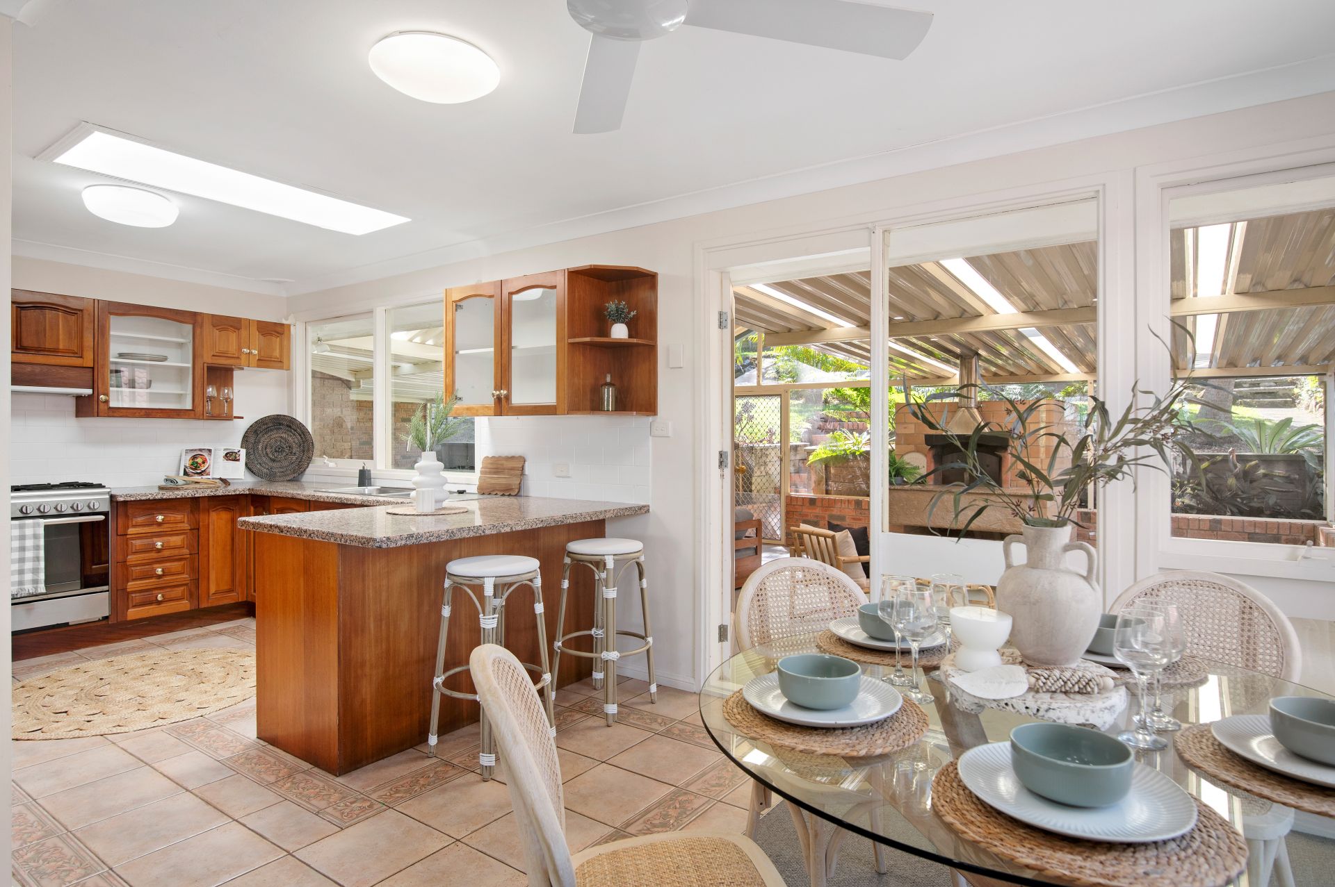 16 Valley View Road Bateau Bay NSW, Bateau Bay - Thumbnail 2