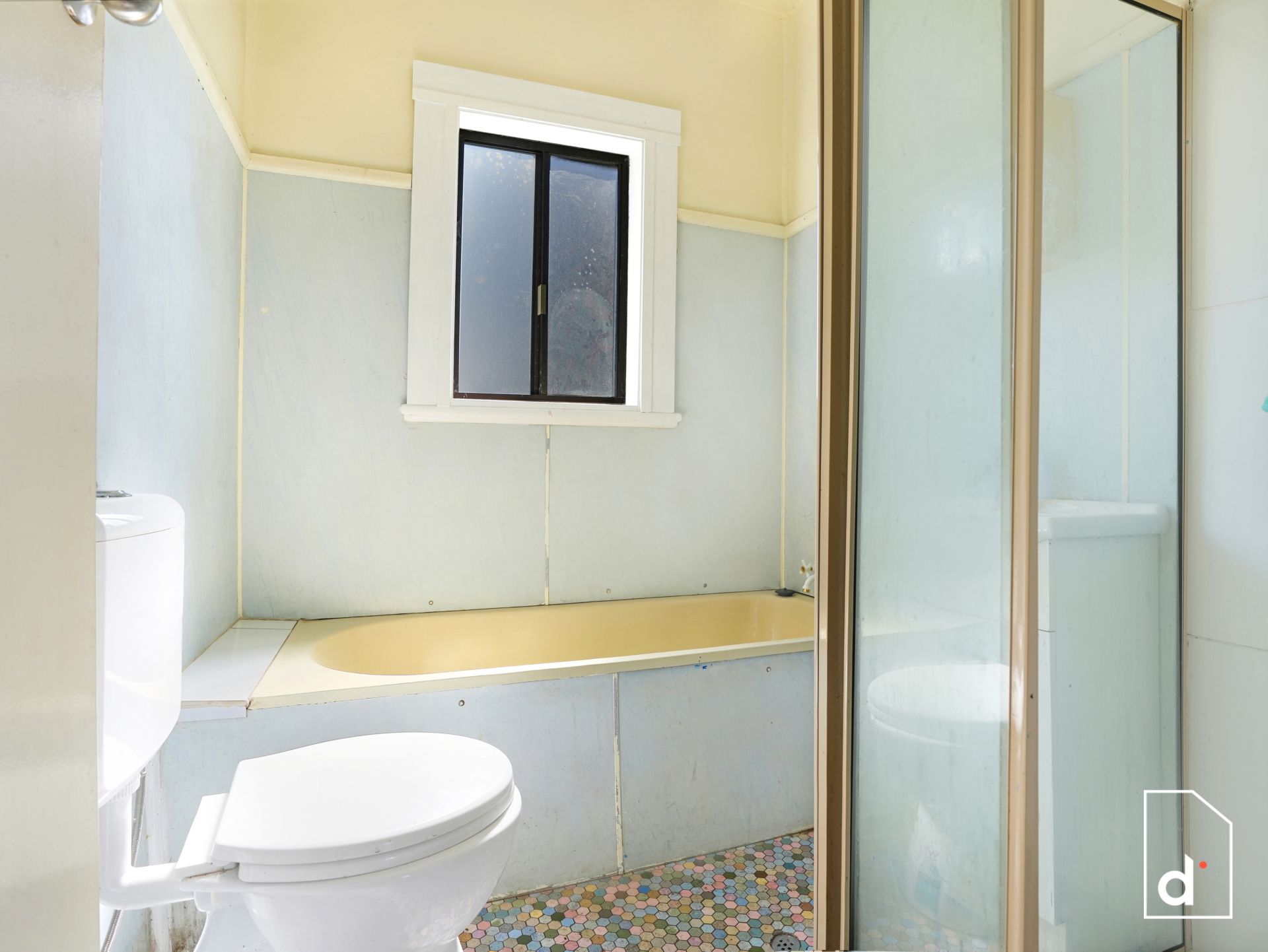 12 Noble Parade, Lake Heights NSW