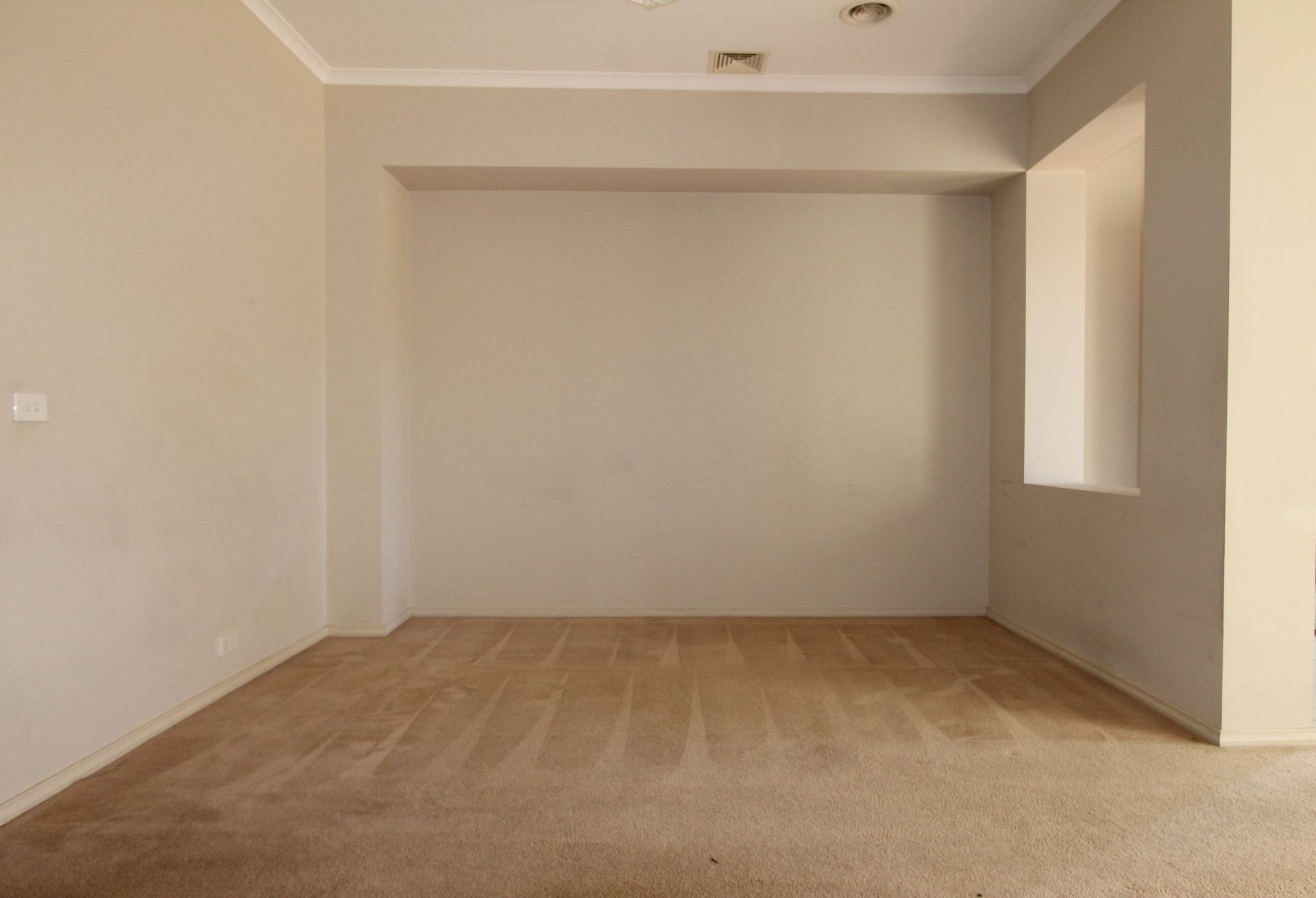 PERFECT LOCATION AT THE PERFECT PRICE!!!