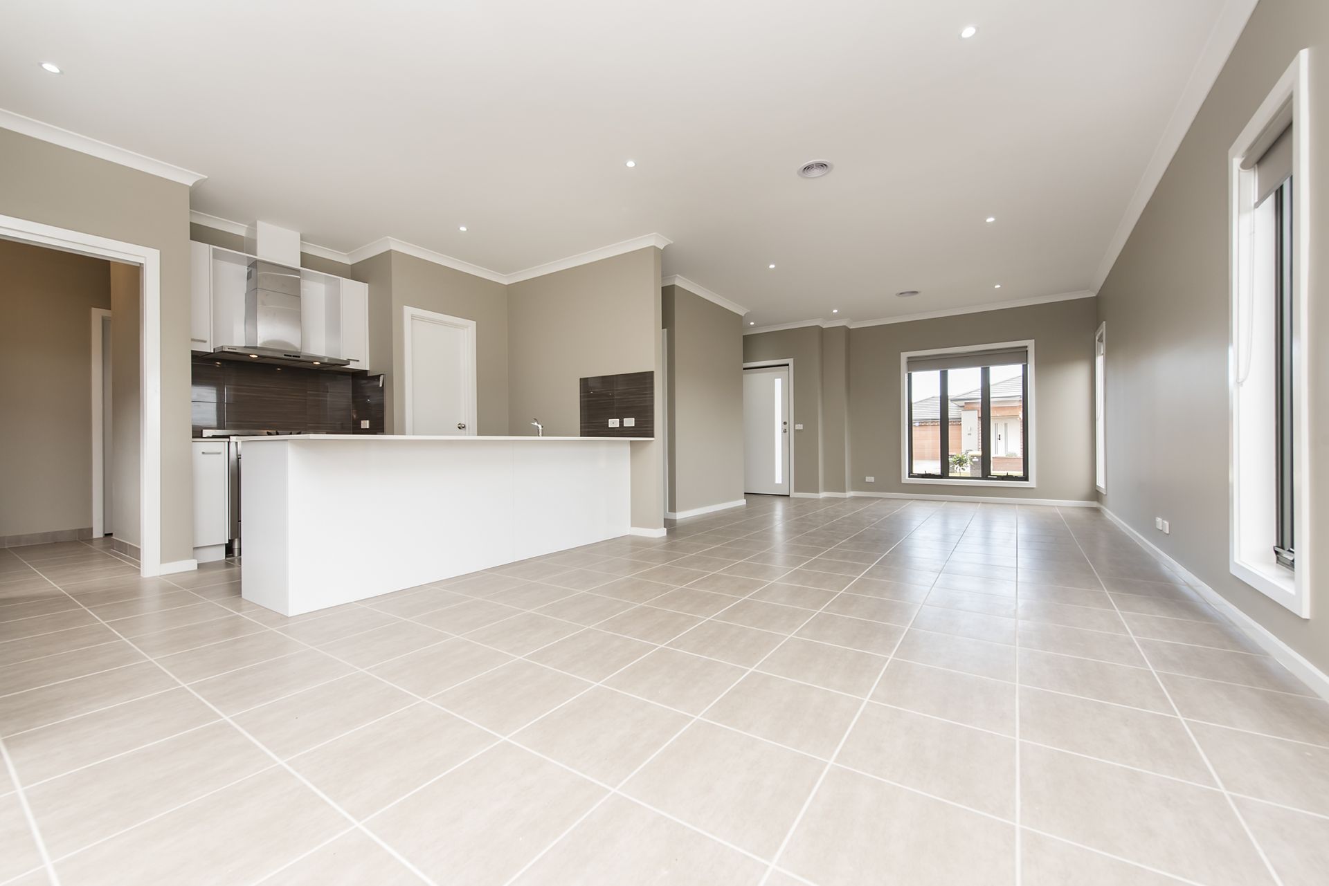 2 Axis Avenue, Fraser Rise - Thumbnail 5