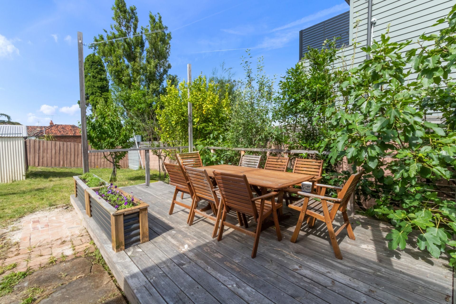 Charming 3-Bedroom Haven in Northcote Awaits You!