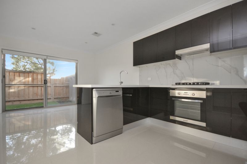 7/126 Moffat Drive, Lalor