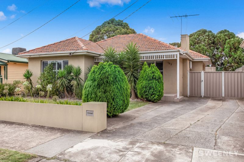163 Civic Parade, Altona - Thumbnail 2
