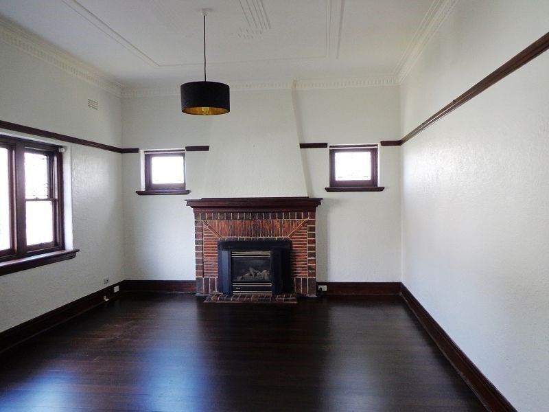 1 Holywood Grove, Carnegie