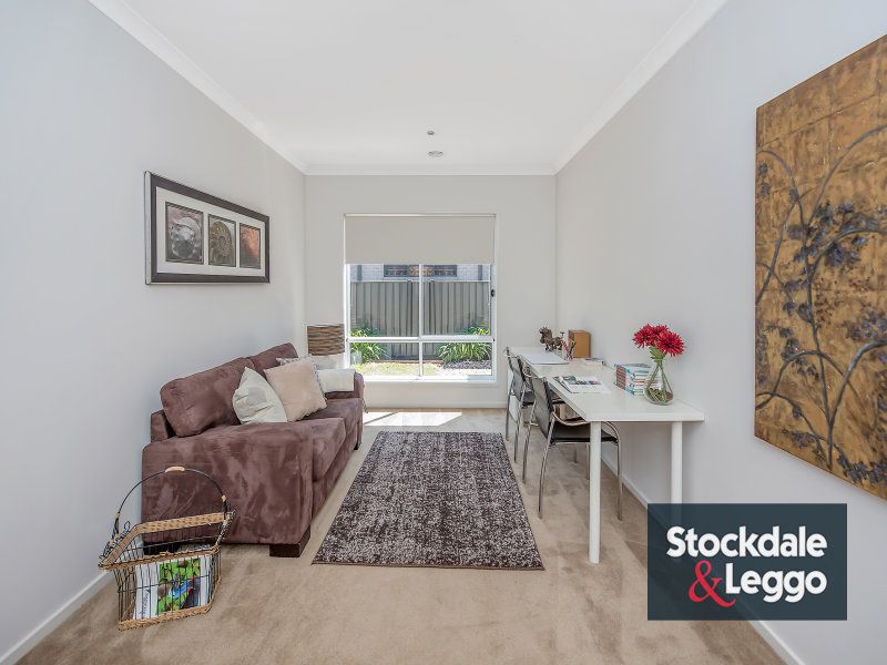 13 Moorland Way MERNDA, Mernda - Thumbnail 8