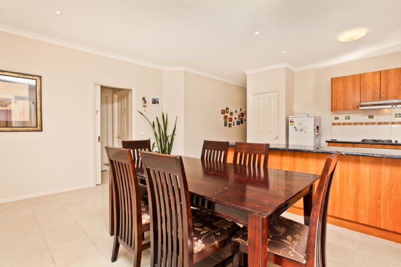 11 Broadway, Caroline Springs - Thumbnail 6
