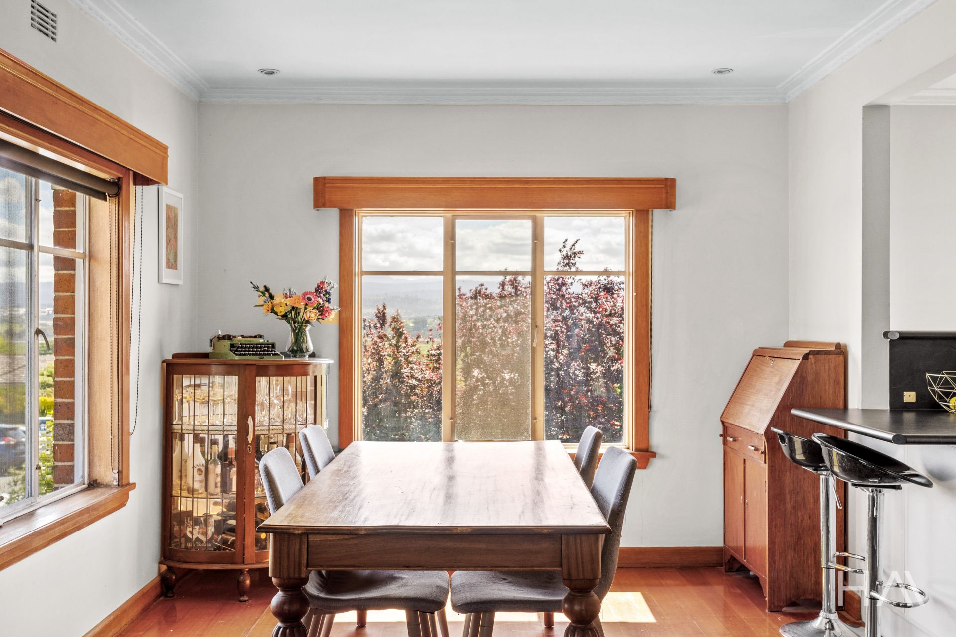 296 West Tamar Road Riverside, Riverside - Thumbnail 6