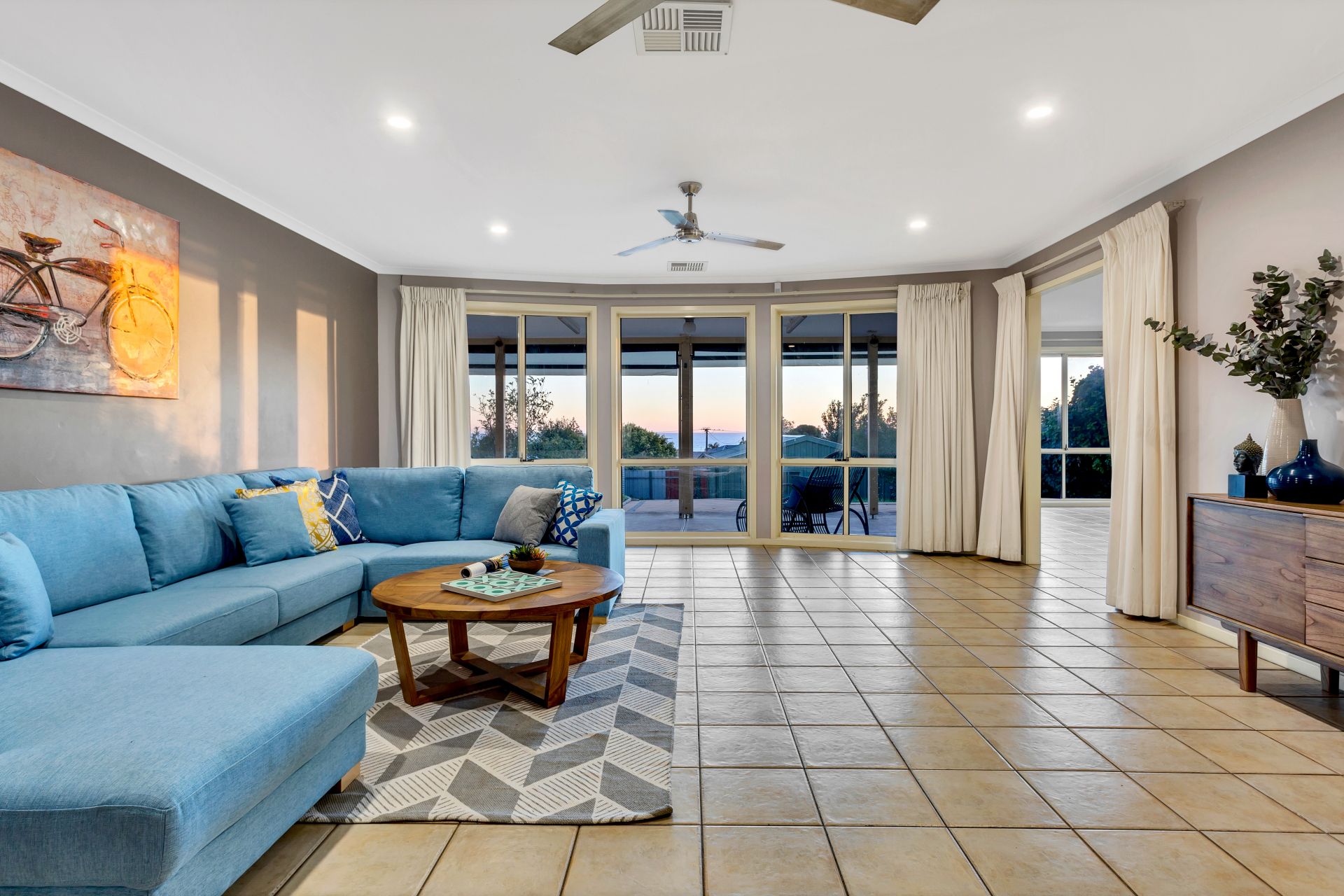 54 Second Avenue MOANA SA