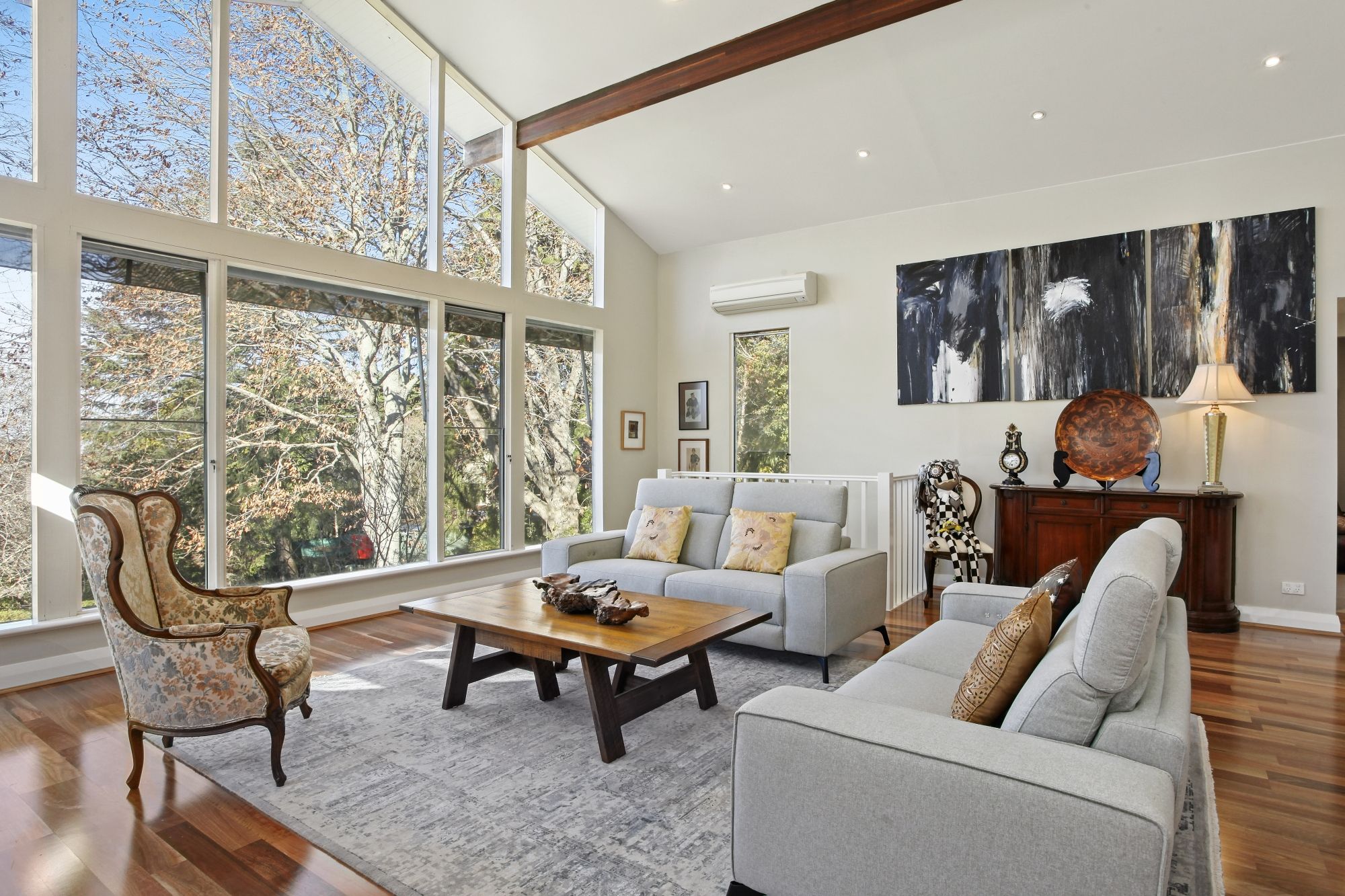 77 Blaxland Road Wentworth Falls 2782