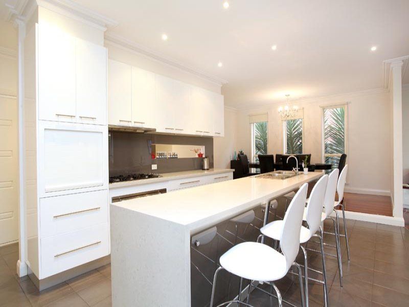 6 Narracan Close, Caroline Springs - Thumbnail 4
