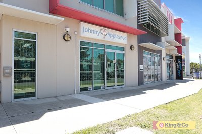 WELL EXPOSED - SHOWROOM / OFFICE