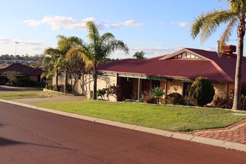 12 Daniel way  WANNEROO WA, Wanneroo - Thumbnail 2