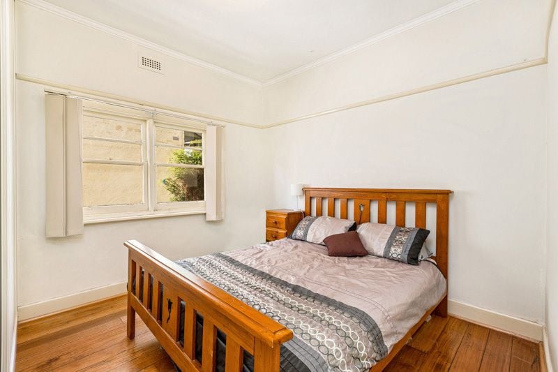 58 Roberts Street, West Footscray - Thumbnail 8