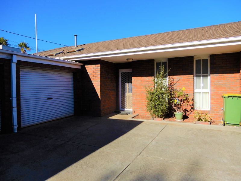 3/527 St Georges Road, Thornbury