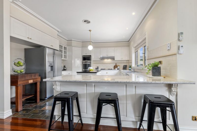 49 Davies Street, Altona - Thumbnail 3