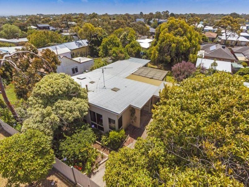 37 Epworth Street OCEAN GROVE VIC, Ocean Grove - Thumbnail 3