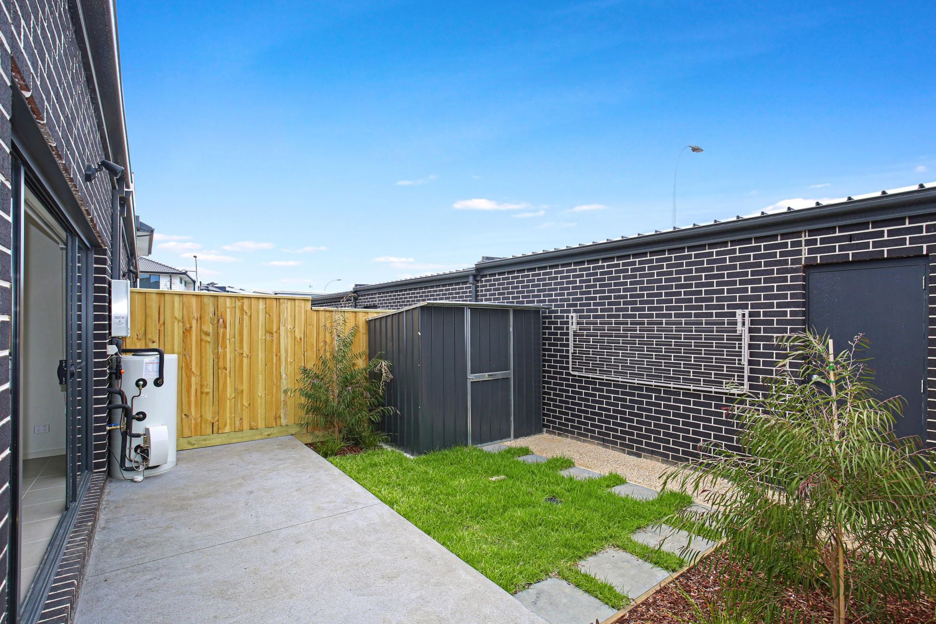 BRAND NEW, MODERN AND SPACIOUS    *Insp Wed 6th Nov @ 3:50pm*