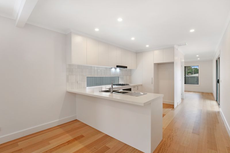 82 Winter Crescent, Reservoir