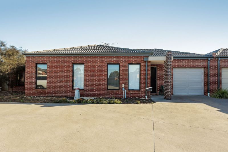 12/4955 Rosella Avenue, WERRIBEE Sweeney Estate Agents