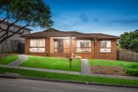 2 Huntingdon Drive, Wantirna South VIC, Wantirna South - Image 1