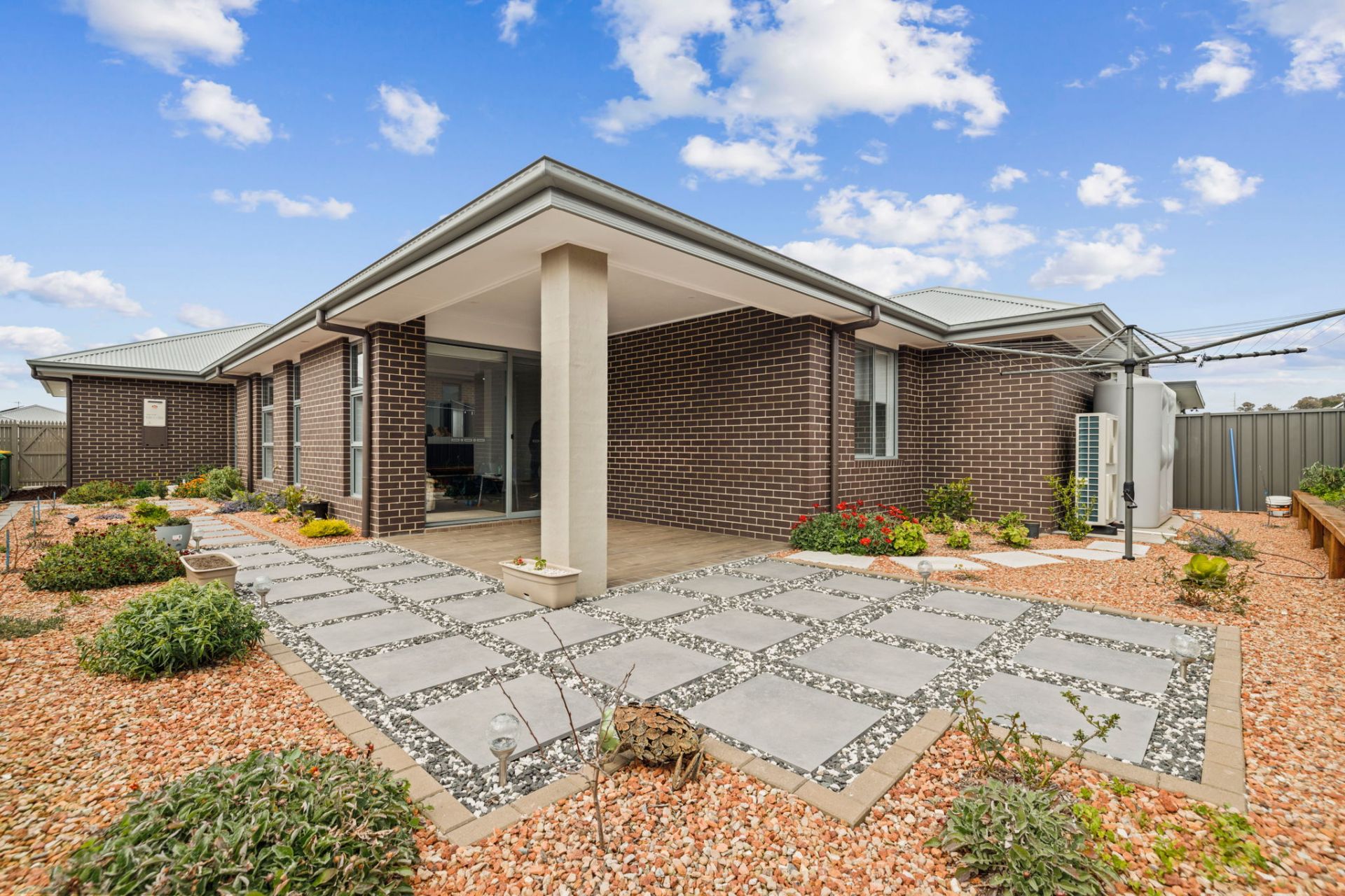 17 Street, Googong Ian McNamee & Partners Pty Ltd