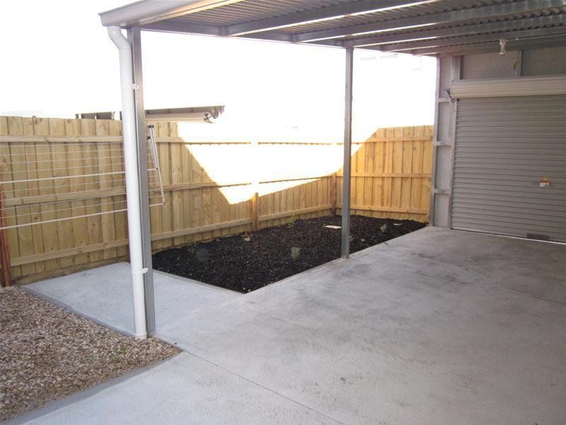 LIGHT FILLED TOWNHOUSE   *Insp Mon 19th Dec @ 5:00pm*