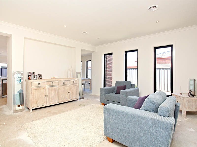 4 Rothesay Avenue, Derrimut - Thumbnail 4