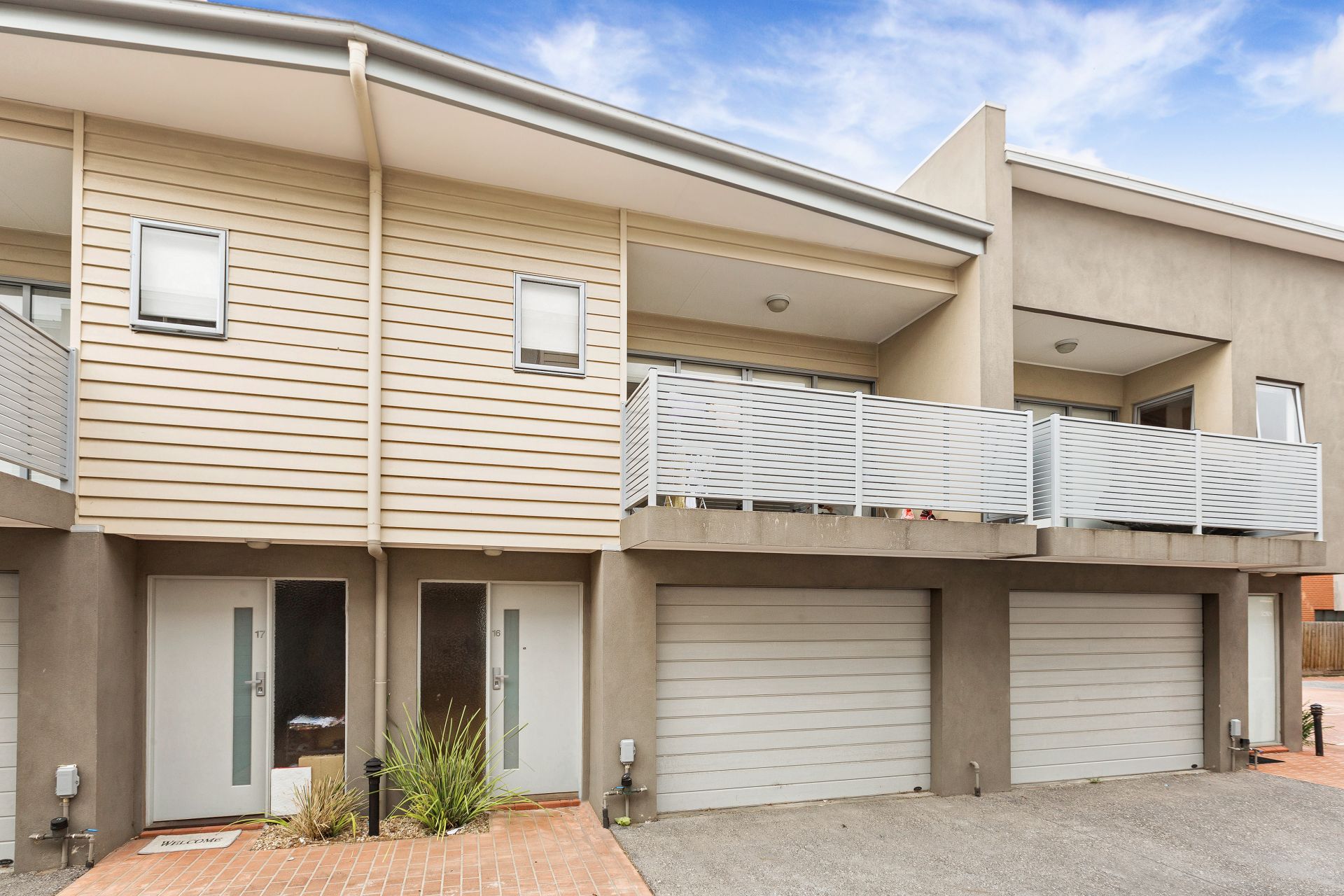 16/6 Rosamond Road, Footscray - Thumbnail 2