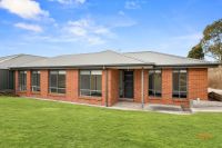 1/40 Powlett Street Kilmore, Vic