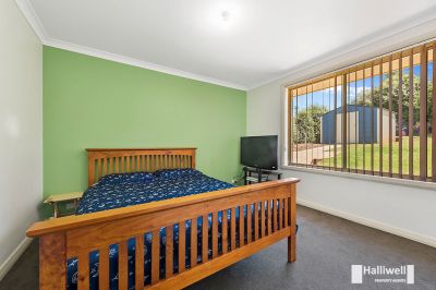 3
 
 
 
  
 
 
 2
 
 
 
  
 
 
 1
 
 
 
 
 
 
 
 9 Rowena Court, Devonport TAS 7310, Devonport - Thumbnail 8