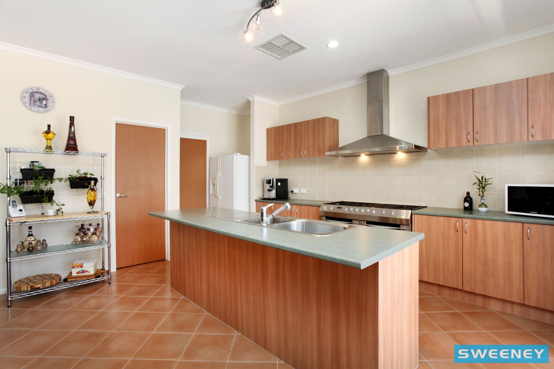 13 Highbury Close, Caroline Springs - Thumbnail 7