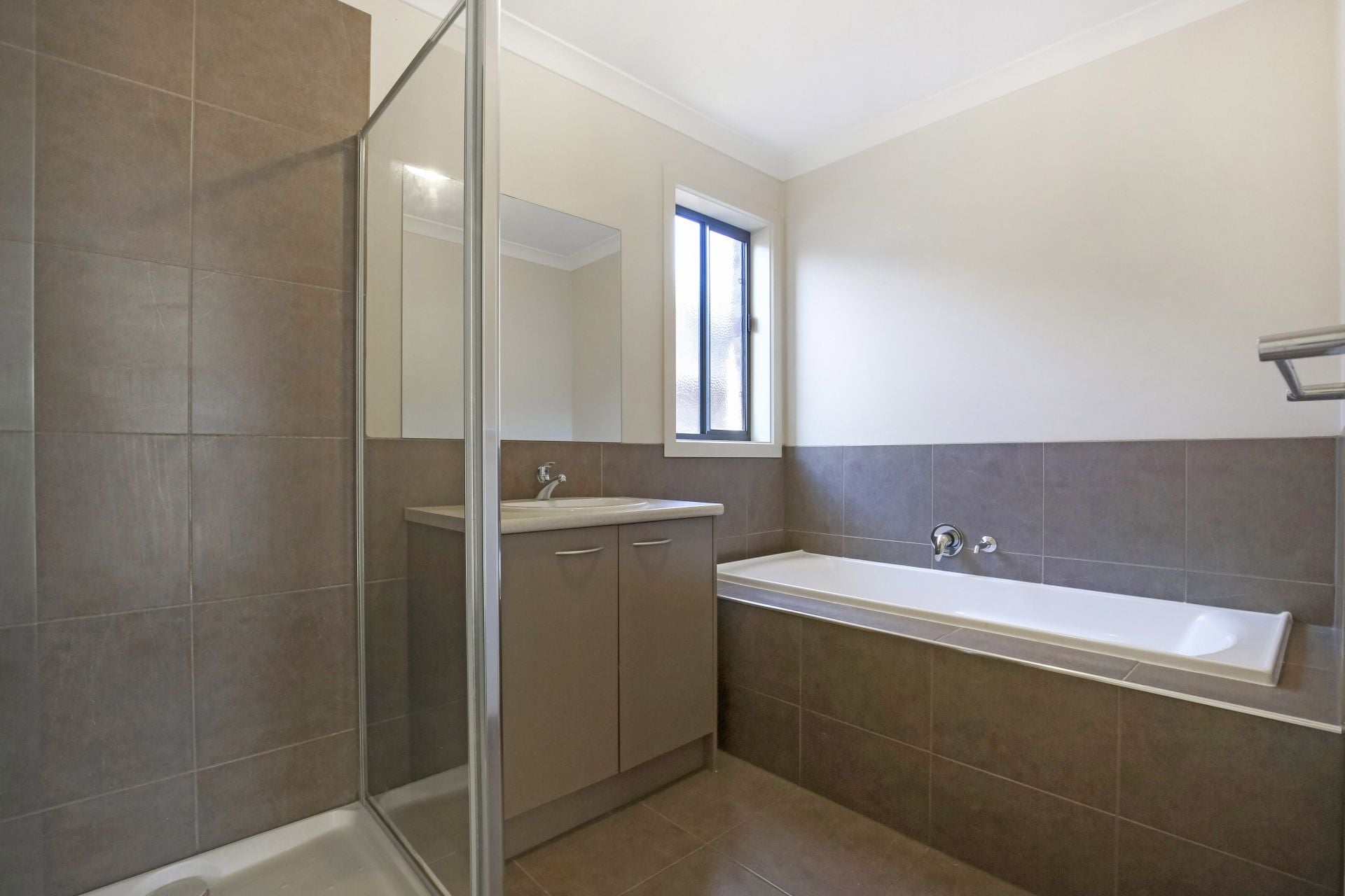 INDULGE IN A MODERN LIFESTYLE