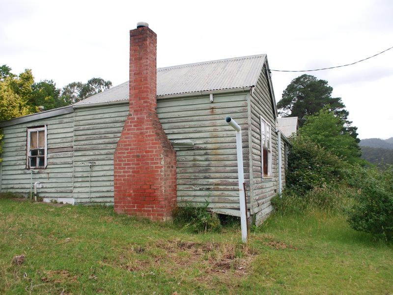 25 New Buildings Road, New Buildings