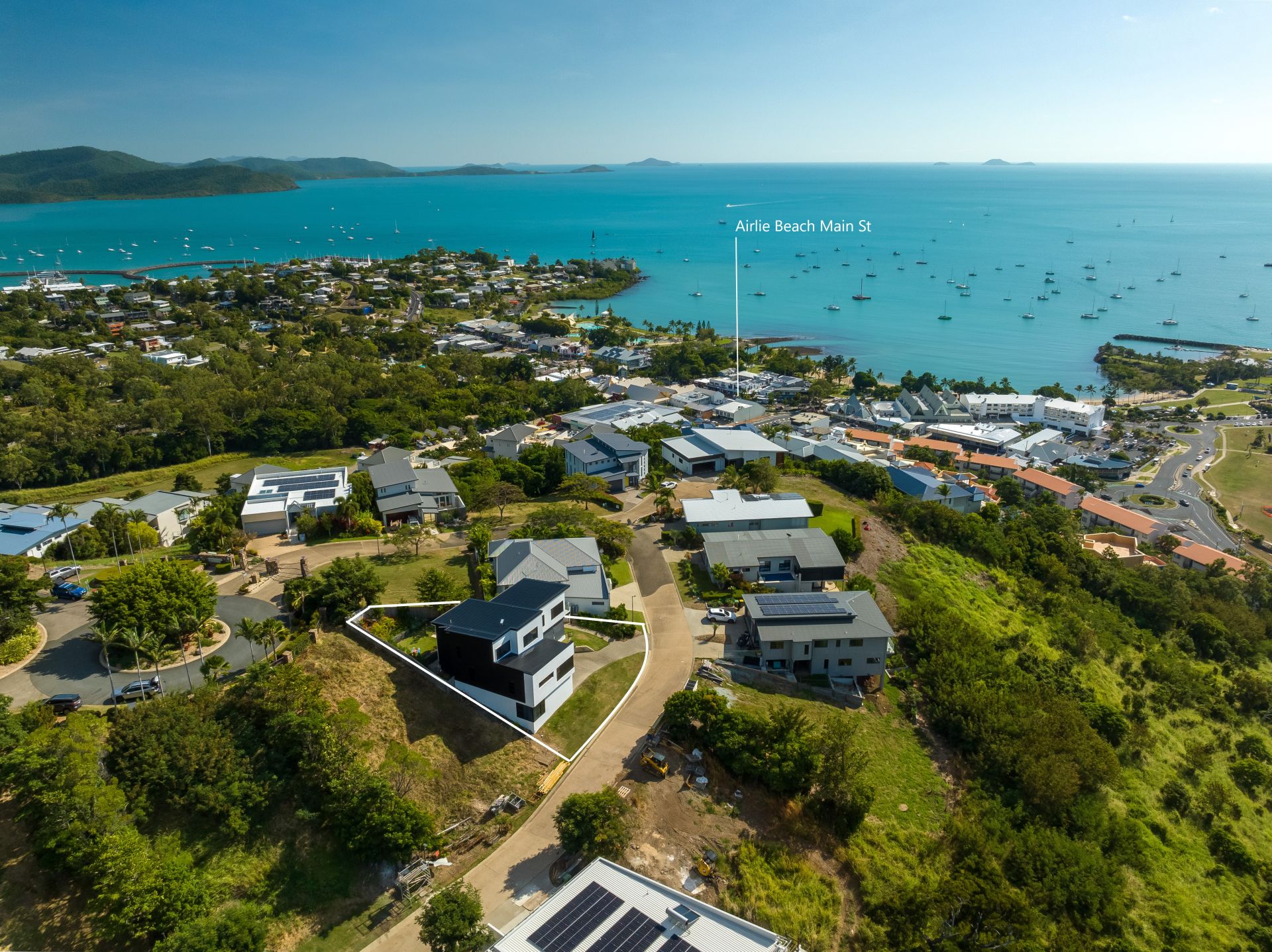 6 Airlie View, Airlie Beach Taylors Property Specialists