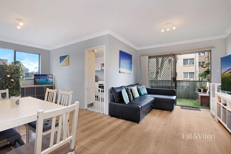 2/131-139 Oak Road, Kirrawee, Kirrawee - Thumbnail 2