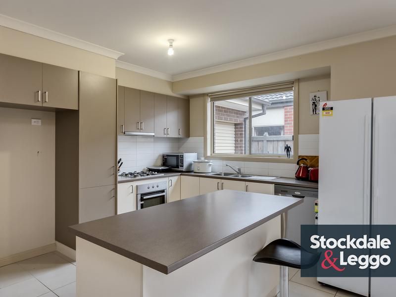 18 Jenolan Way SOUTH MORANG, South Morang - Thumbnail 4
