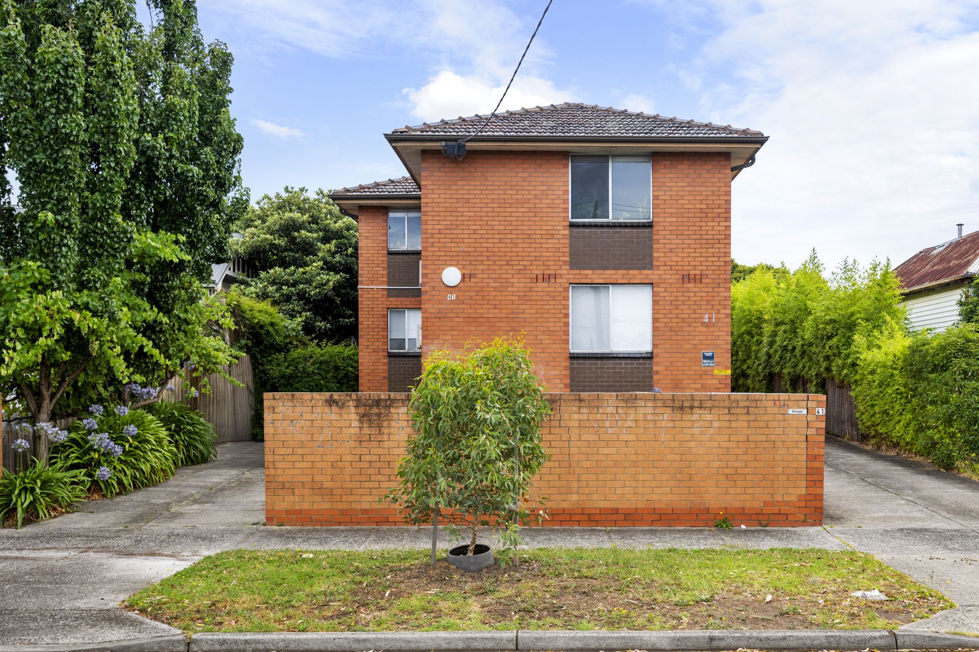 Perfectly Positioned, One Bedroom Apartment