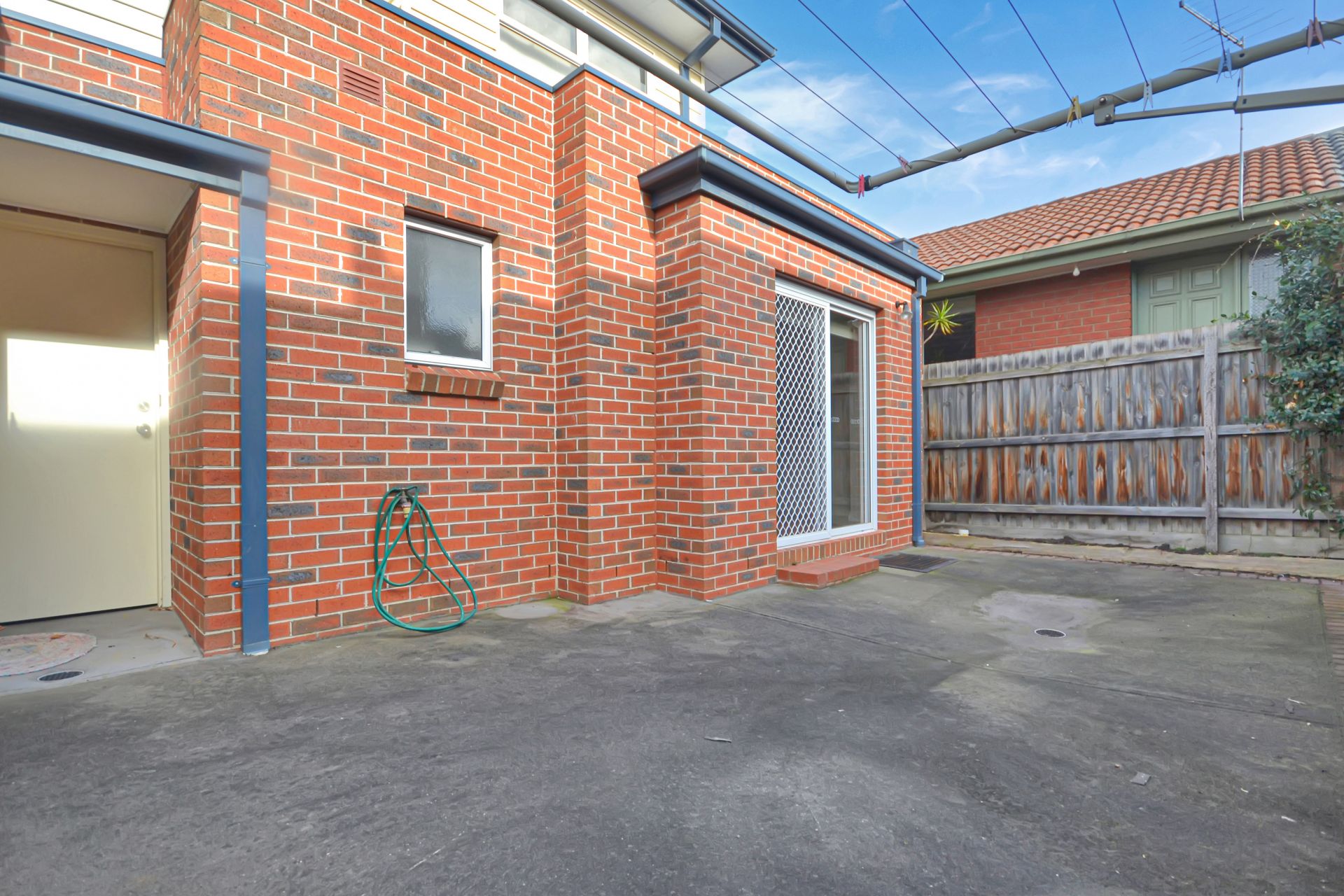 SPACIOUS WITH A SUPERB LOCATION