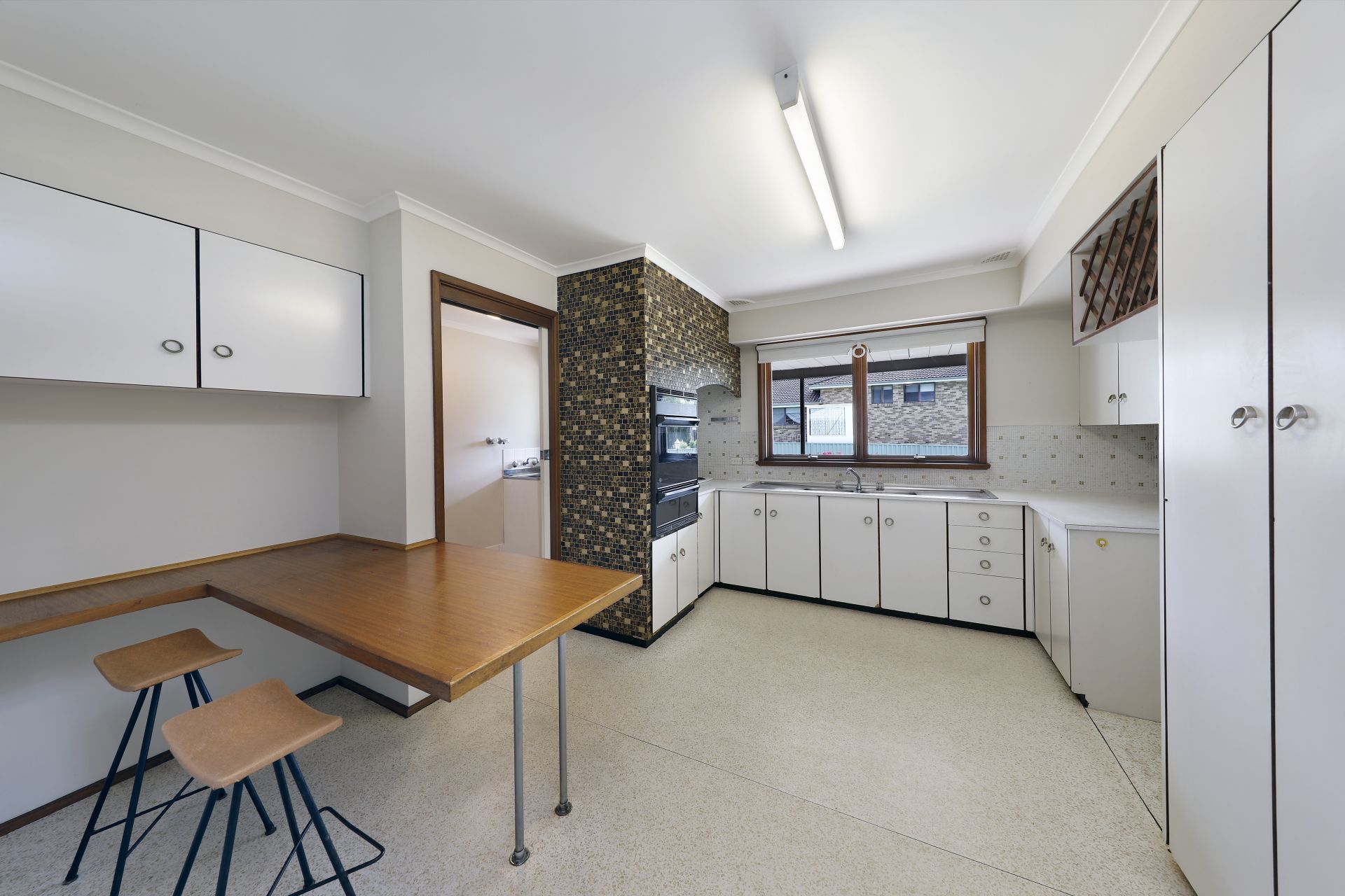 1 Meadow Place, Miranda, Miranda - Thumbnail 4
