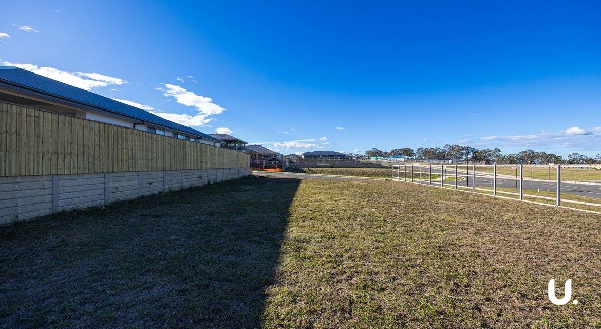 Chisholm 3836/22 Reedling Road