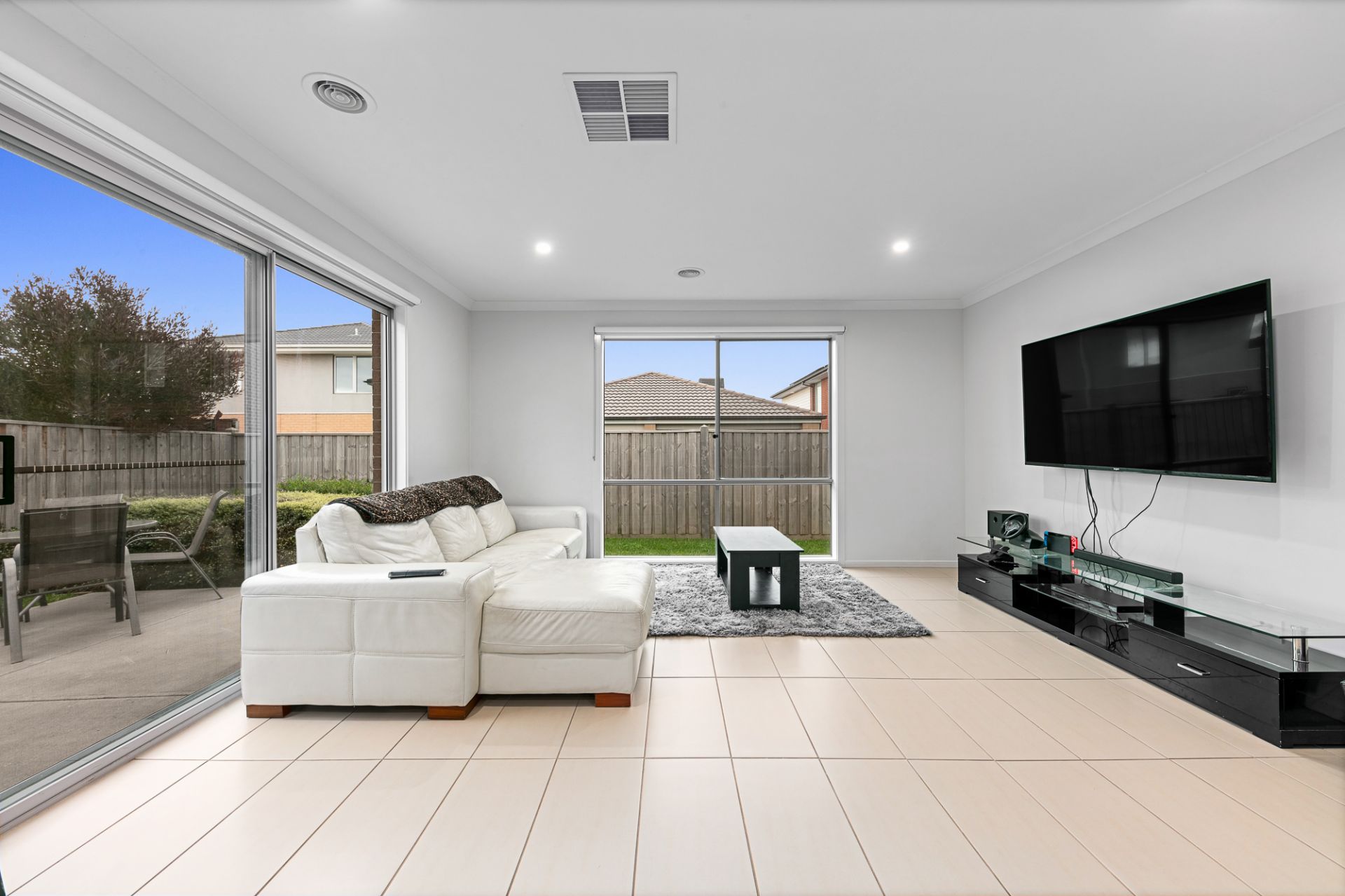 9 Huntley Street Cranbourne North VIC, Cranbourne North - Thumbnail 5