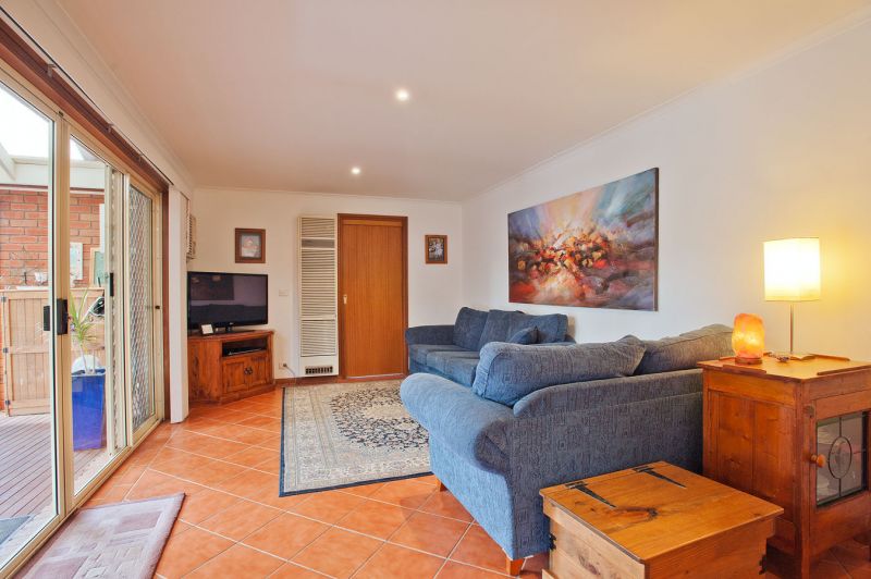36 Cairns Drive, Bacchus Marsh - Thumbnail 6