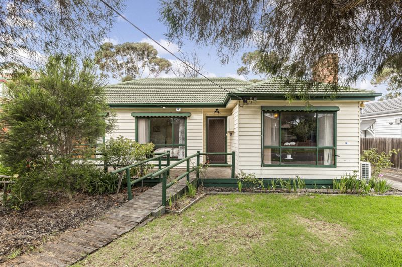 16 Cambridge, Seaholme - Thumbnail 3