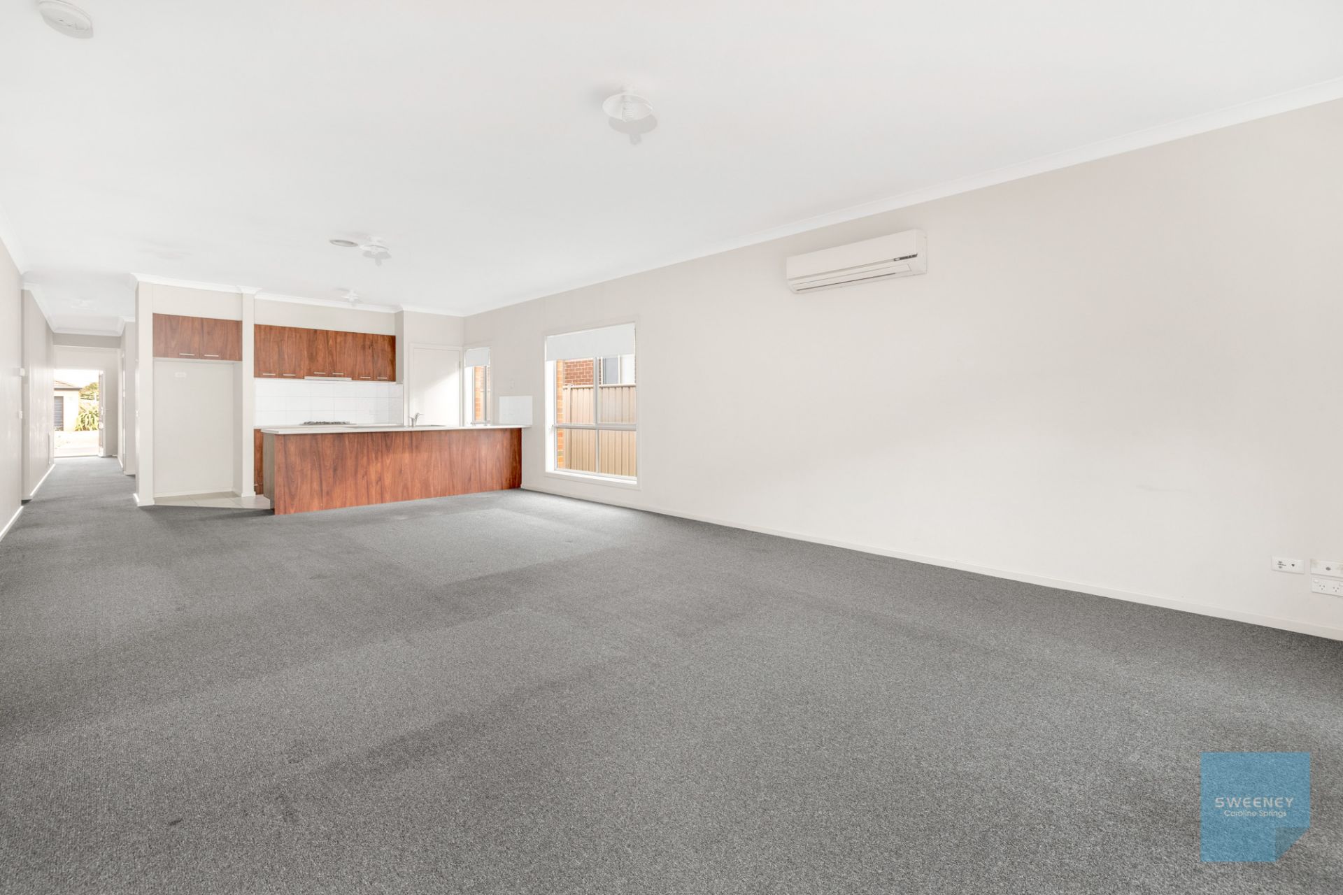 31 Oakview Parade, Caroline Springs - Thumbnail 5