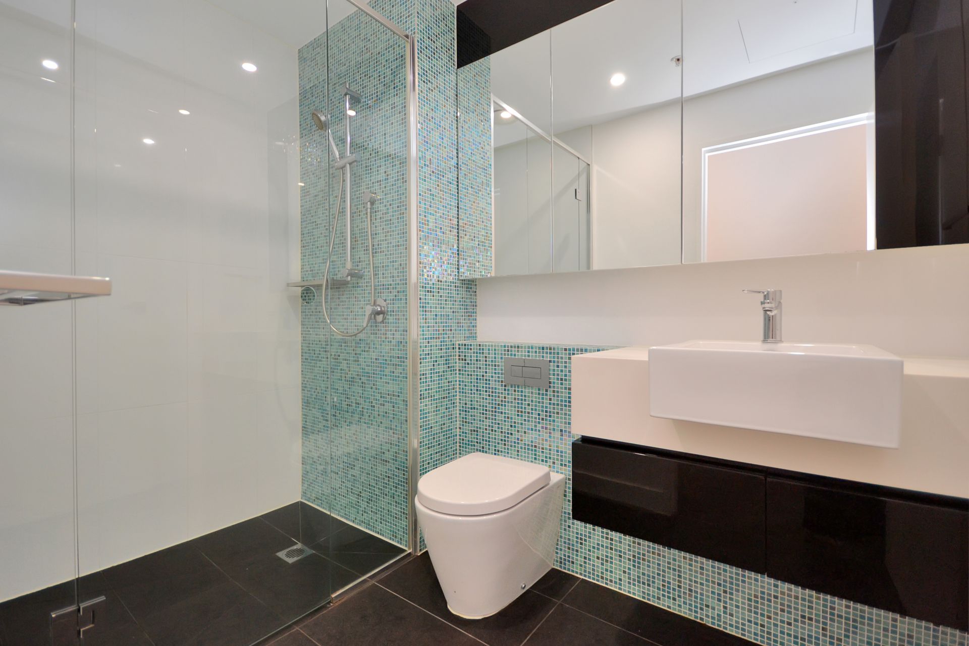 Luxe Harbourside Lifestyle - Fully Furnished