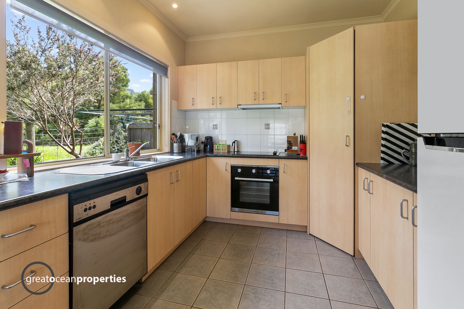 2/3-4 Nizam Quay, Apollo Bay - Thumbnail 7