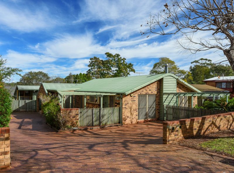 Spacious Duplex in Whisper Quiet Location